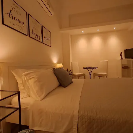 Living Marina Bed & Breakfast 3*