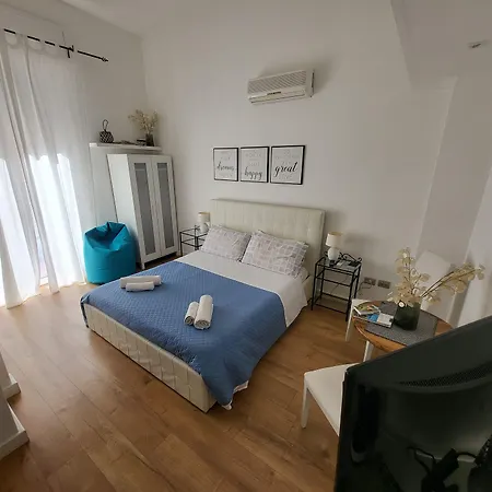 Living Marina 3* Cagliari
