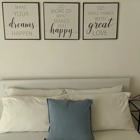 Living Marina Bed & Breakfast