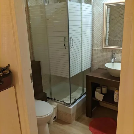 לינה וארוחת בוקר Living Marina