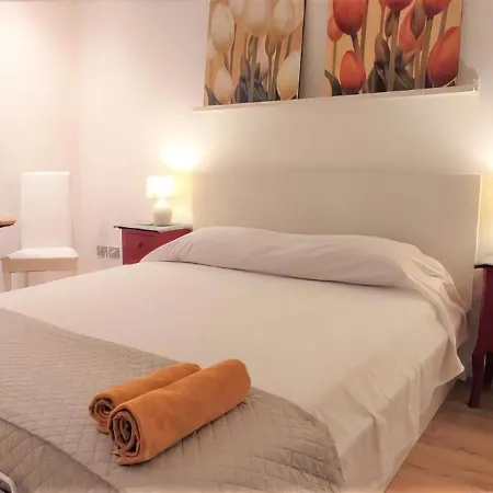 Living Marina Oda ve Kahvaltı 3*