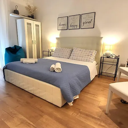 Bed & Breakfast Living Marina